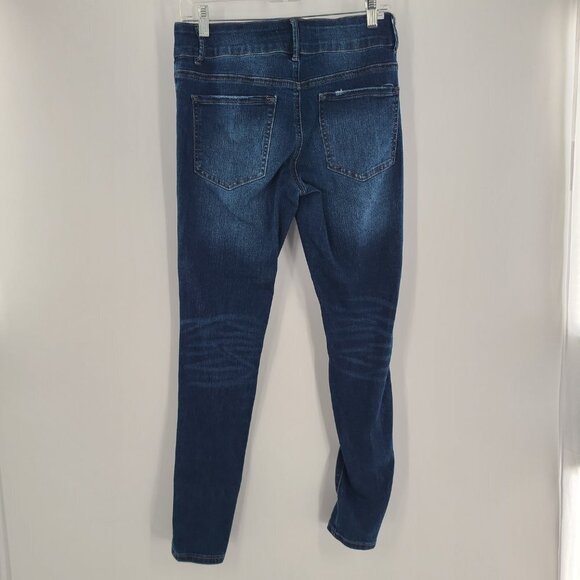 Almost Famous Jeans Women's Size 7 90's Fit Light Wash Distressed Denim - Picture 4 of 6